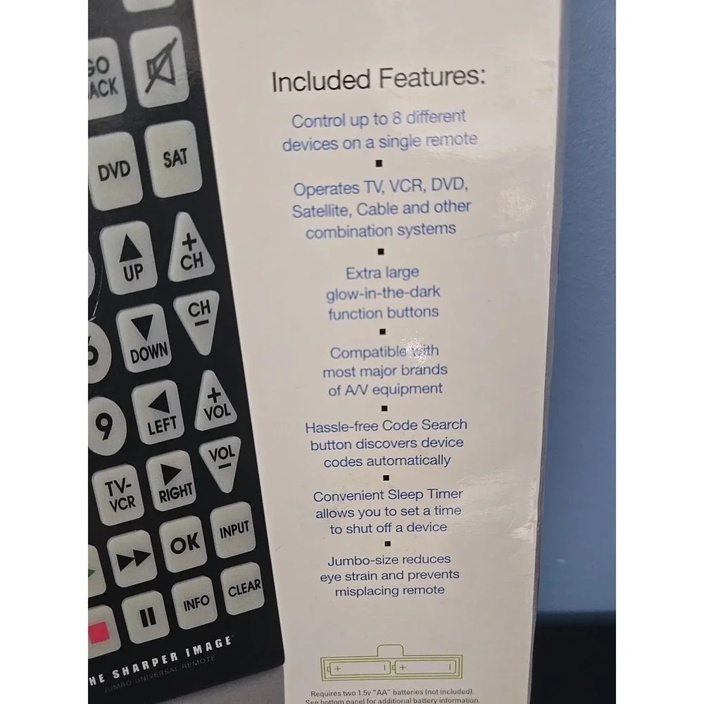 The Sharper Image Jumbo Universal Remote Glow In The Dark‎ Keys